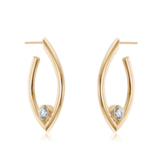 Legacy Collection Florence Earrings in 18ct yellow gold with 0.76ct VS/SI1 diamonds, 50mm length. Inspired by Carol’s cherished aunt, exuding elegance and timeless style. Perfect for a refined look, customizable with alternative gemstones. Sold as a pair.